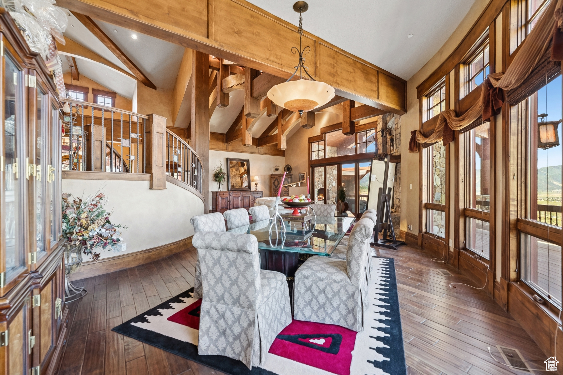 WEST HILLS - Residential