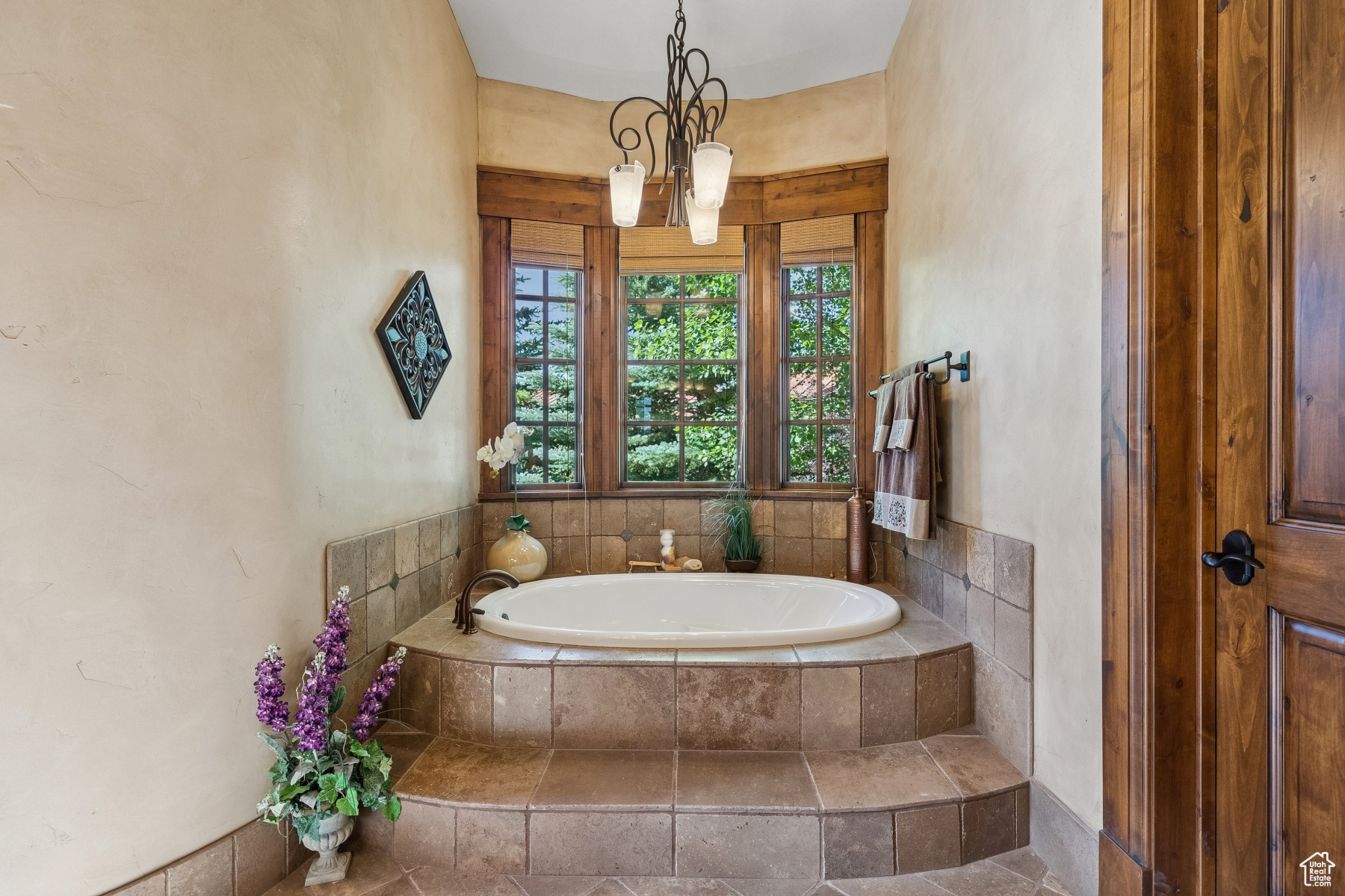 WEST HILLS - Residential