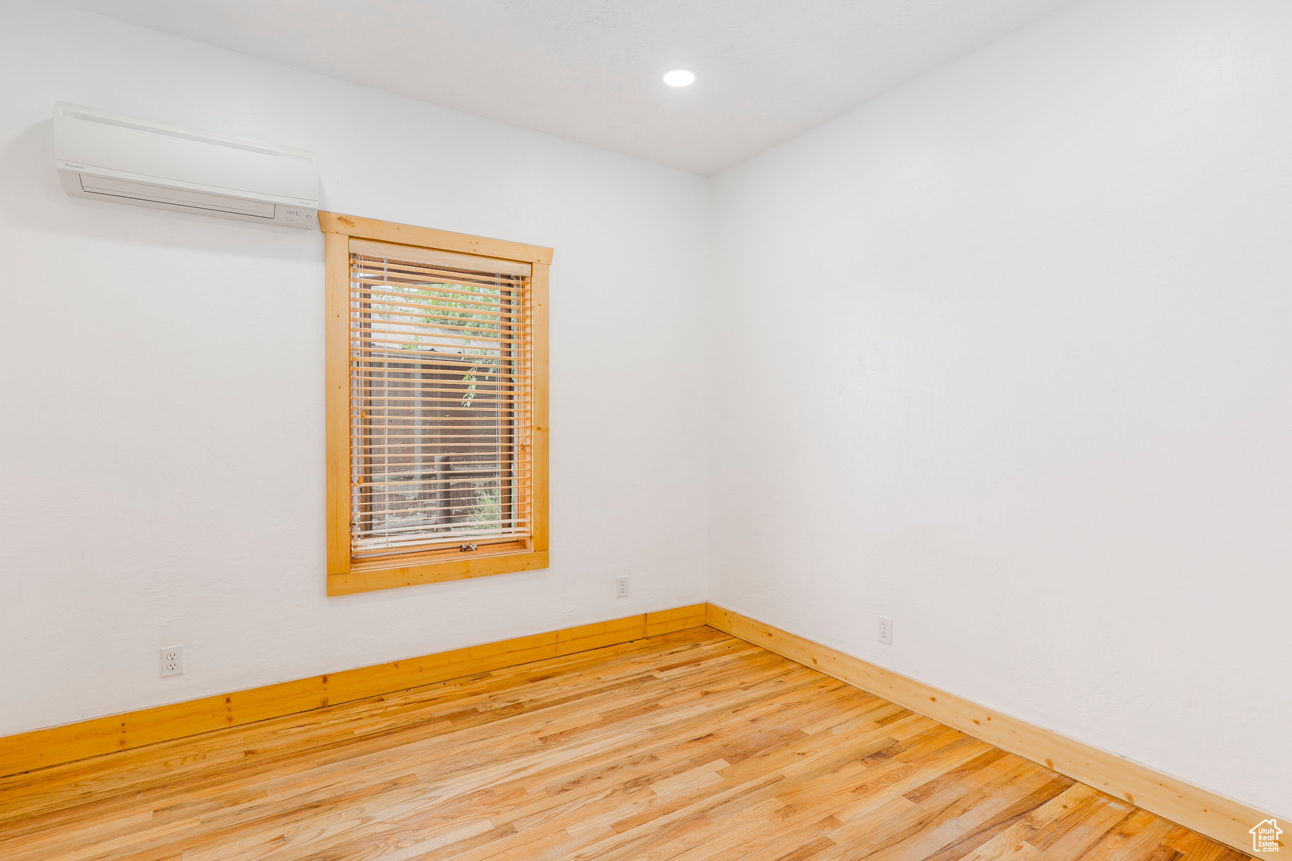 LAKE CREEK ESTATES - Residential