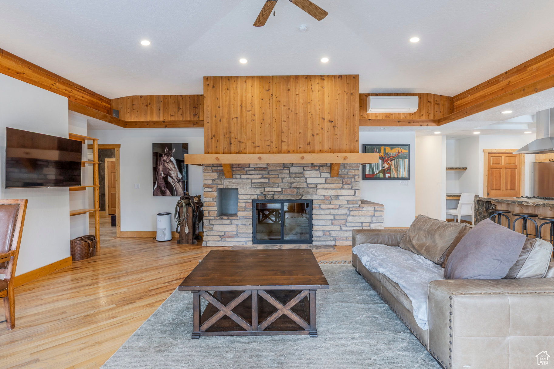 LAKE CREEK ESTATES - Residential