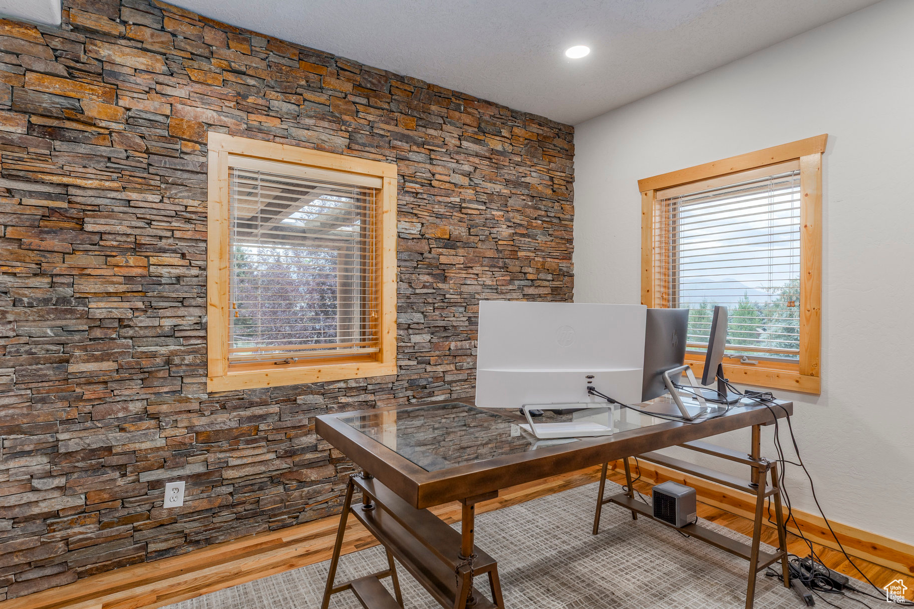 LAKE CREEK ESTATES - Residential