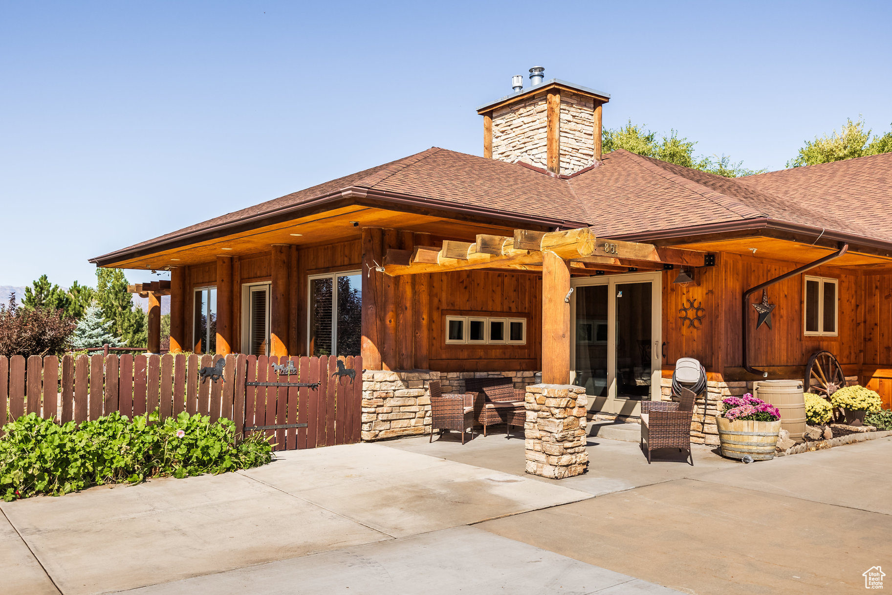 LAKE CREEK ESTATES - Residential