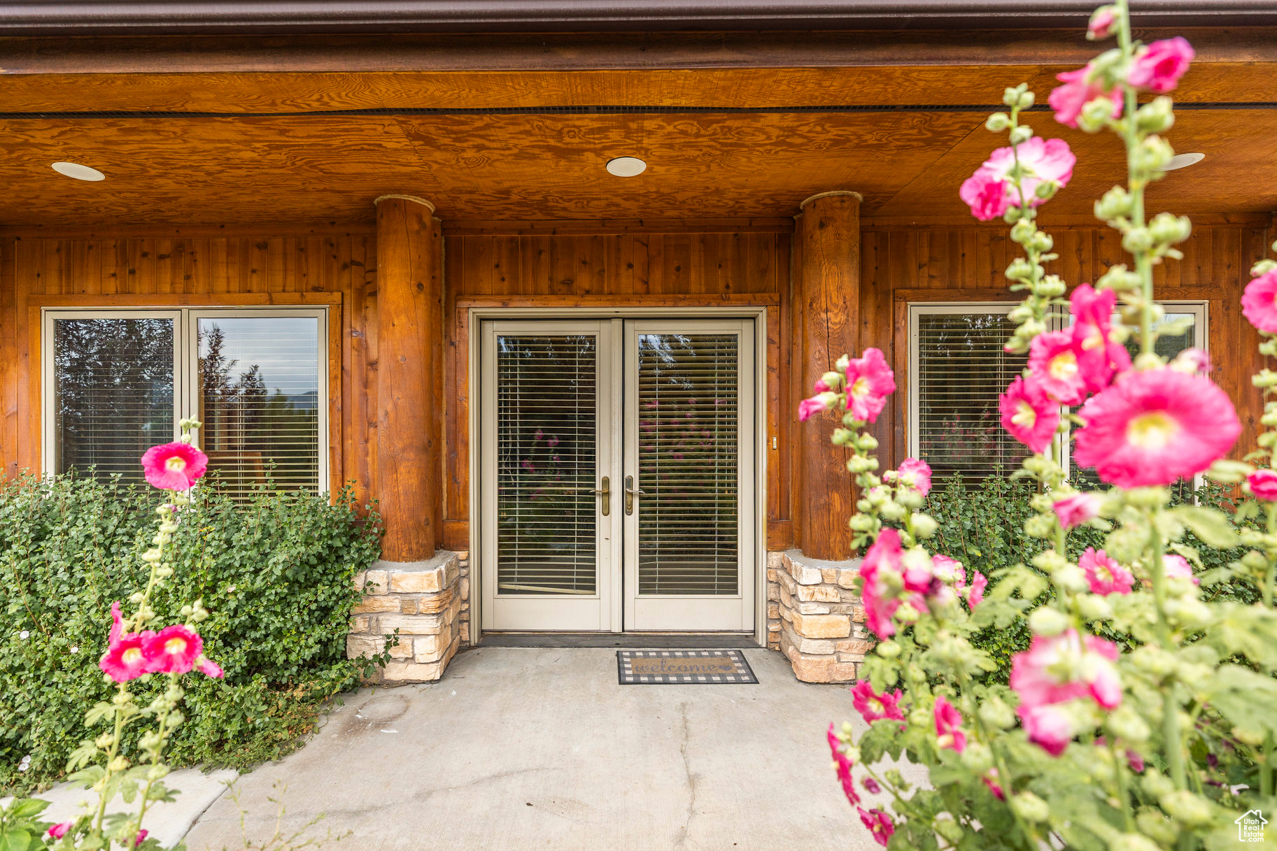 LAKE CREEK ESTATES - Residential