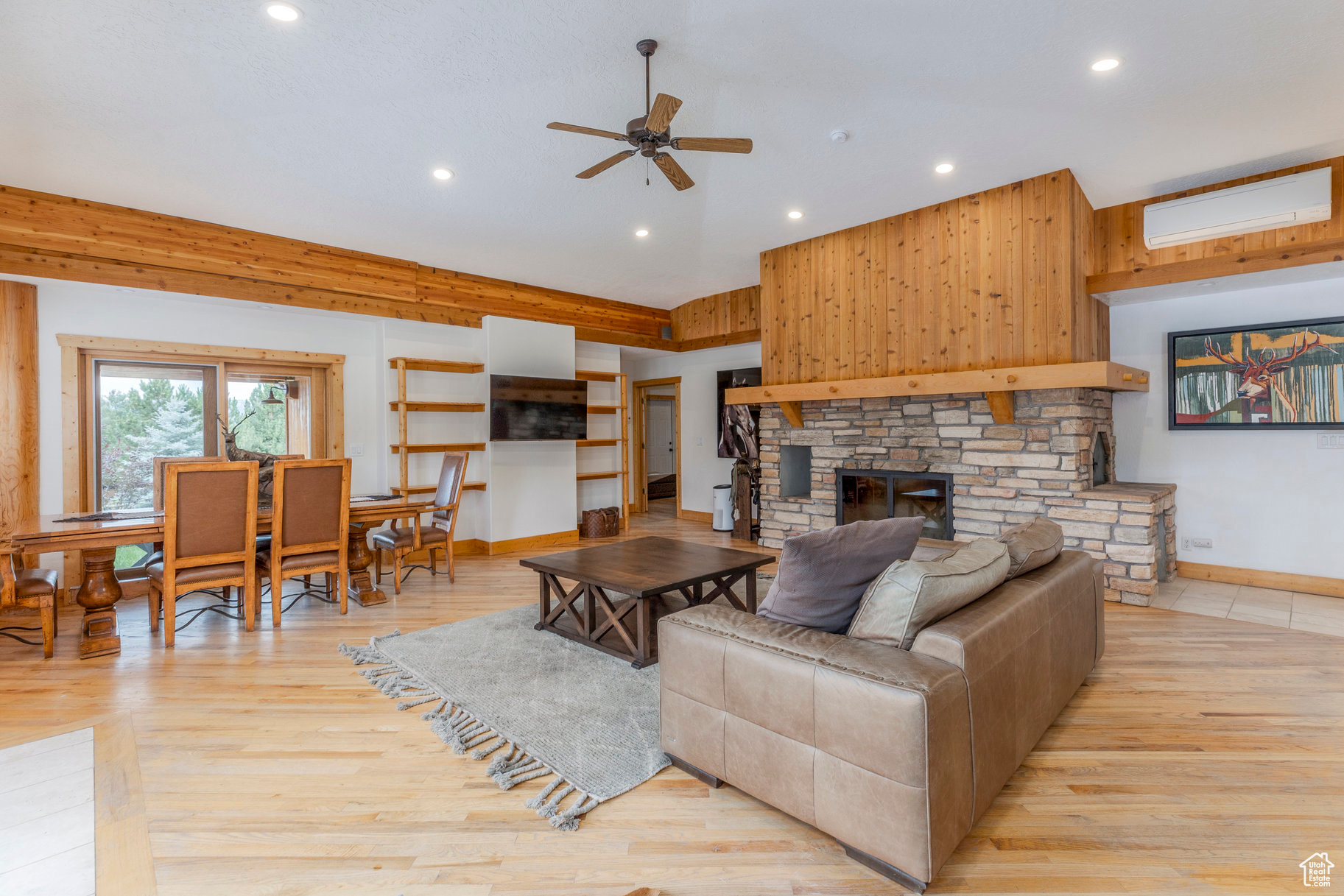 LAKE CREEK ESTATES - Residential