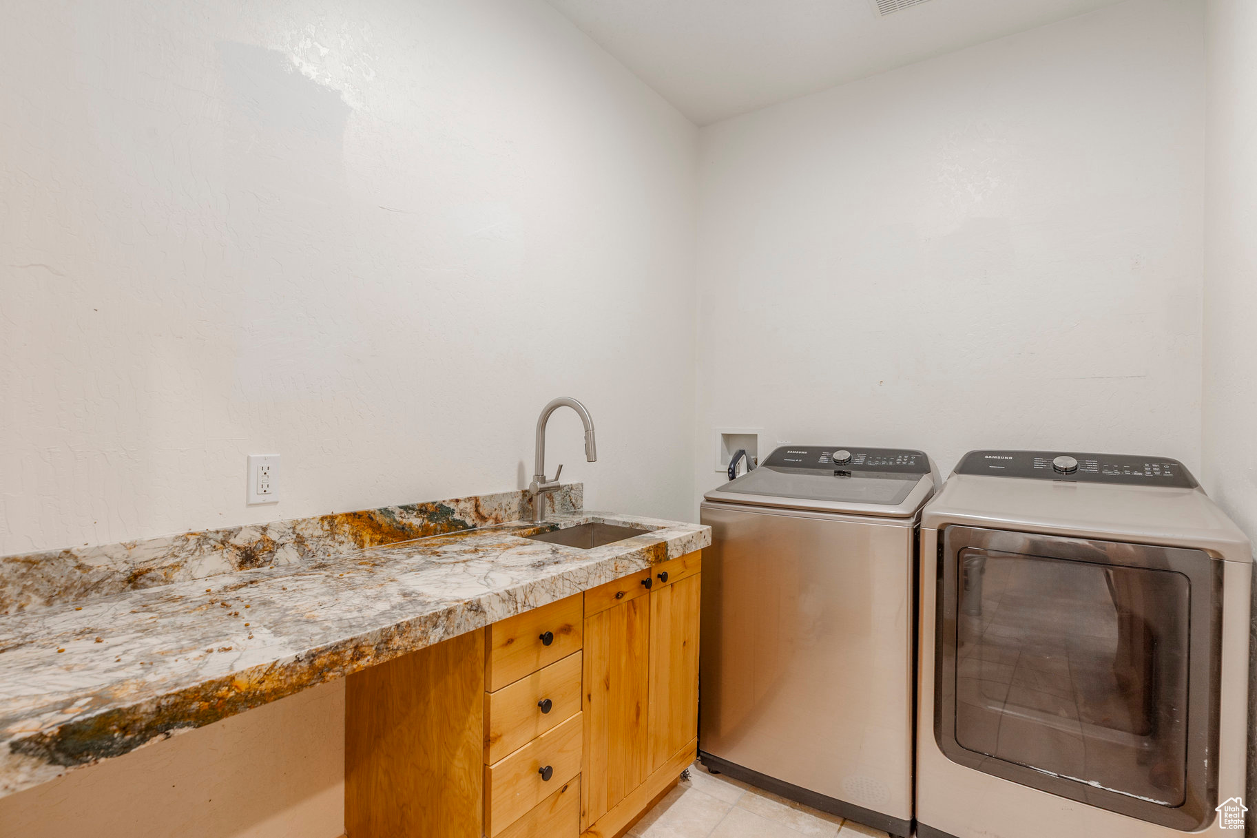 LAKE CREEK ESTATES - Residential