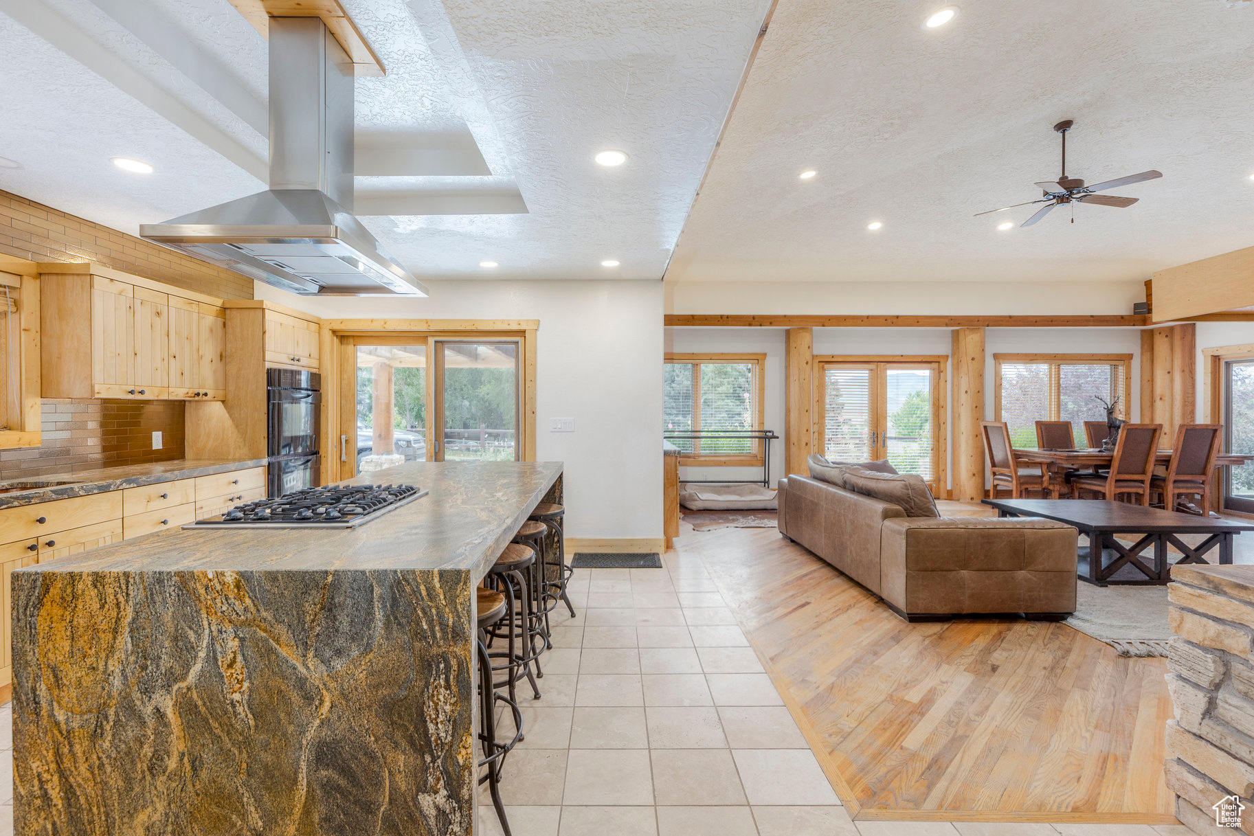 LAKE CREEK ESTATES - Residential