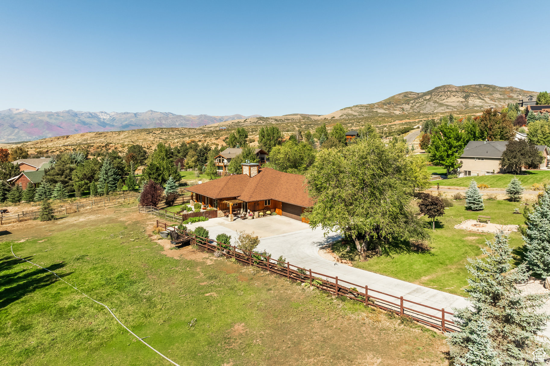 LAKE CREEK ESTATES - Residential