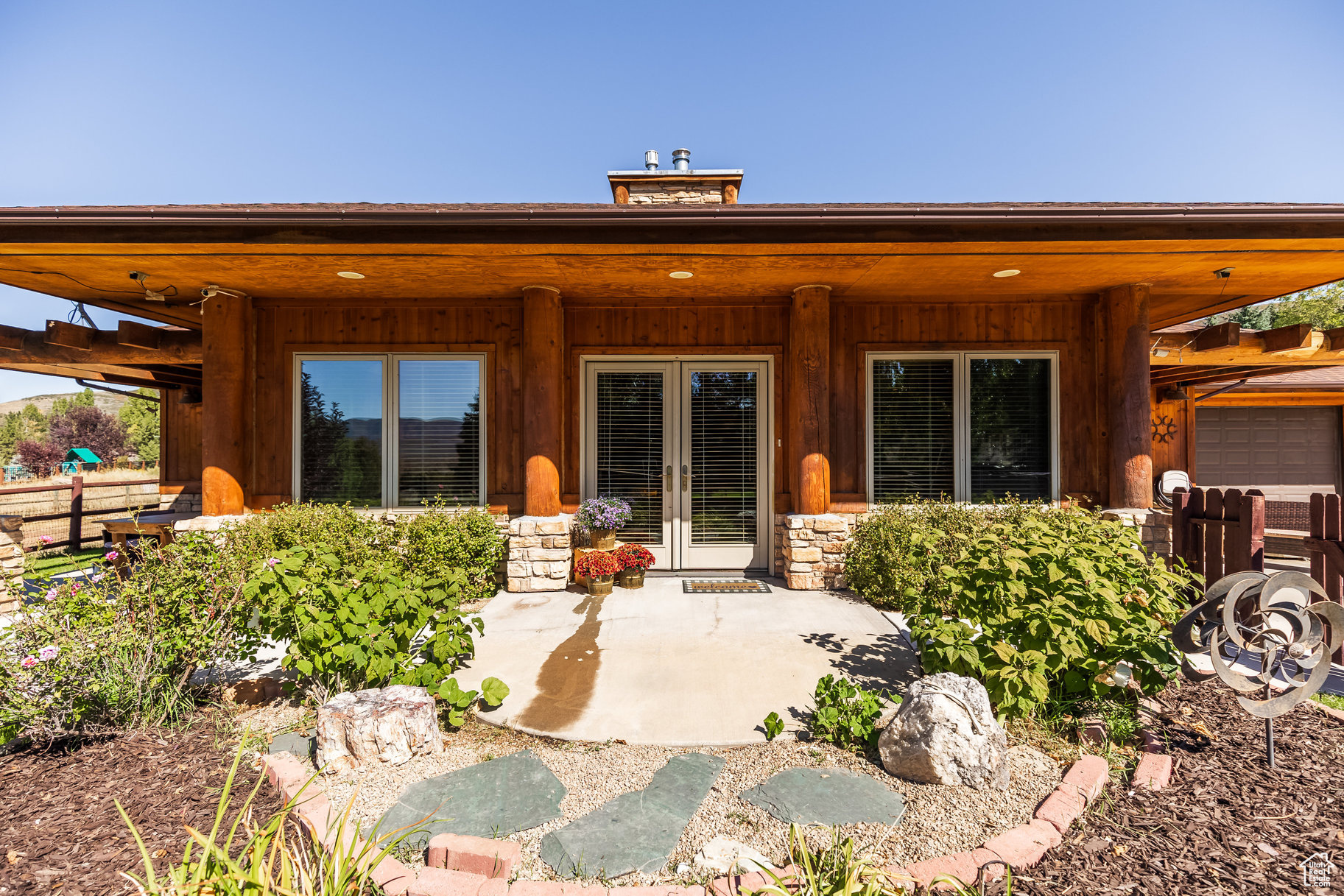 LAKE CREEK ESTATES - Residential