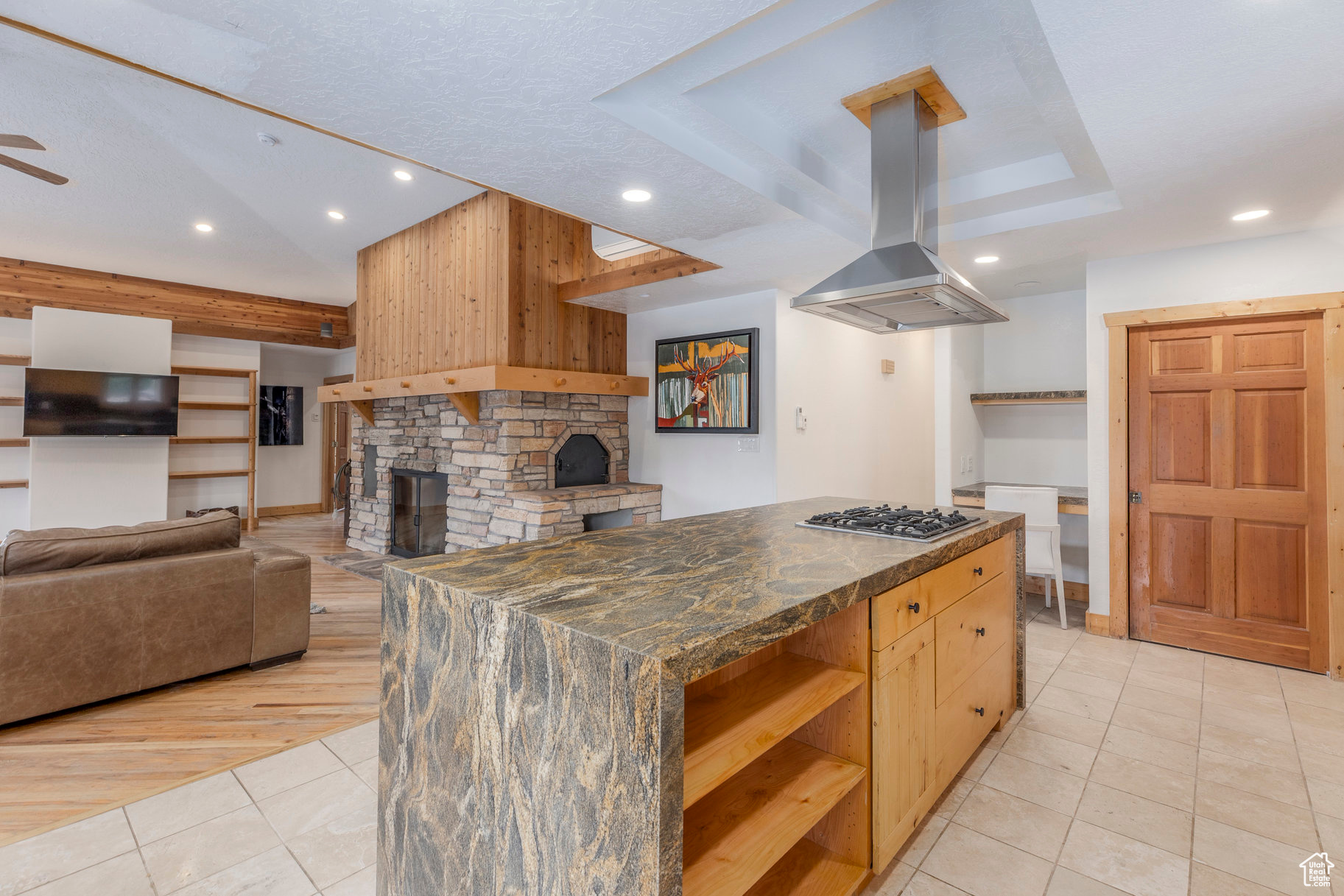 LAKE CREEK ESTATES - Residential