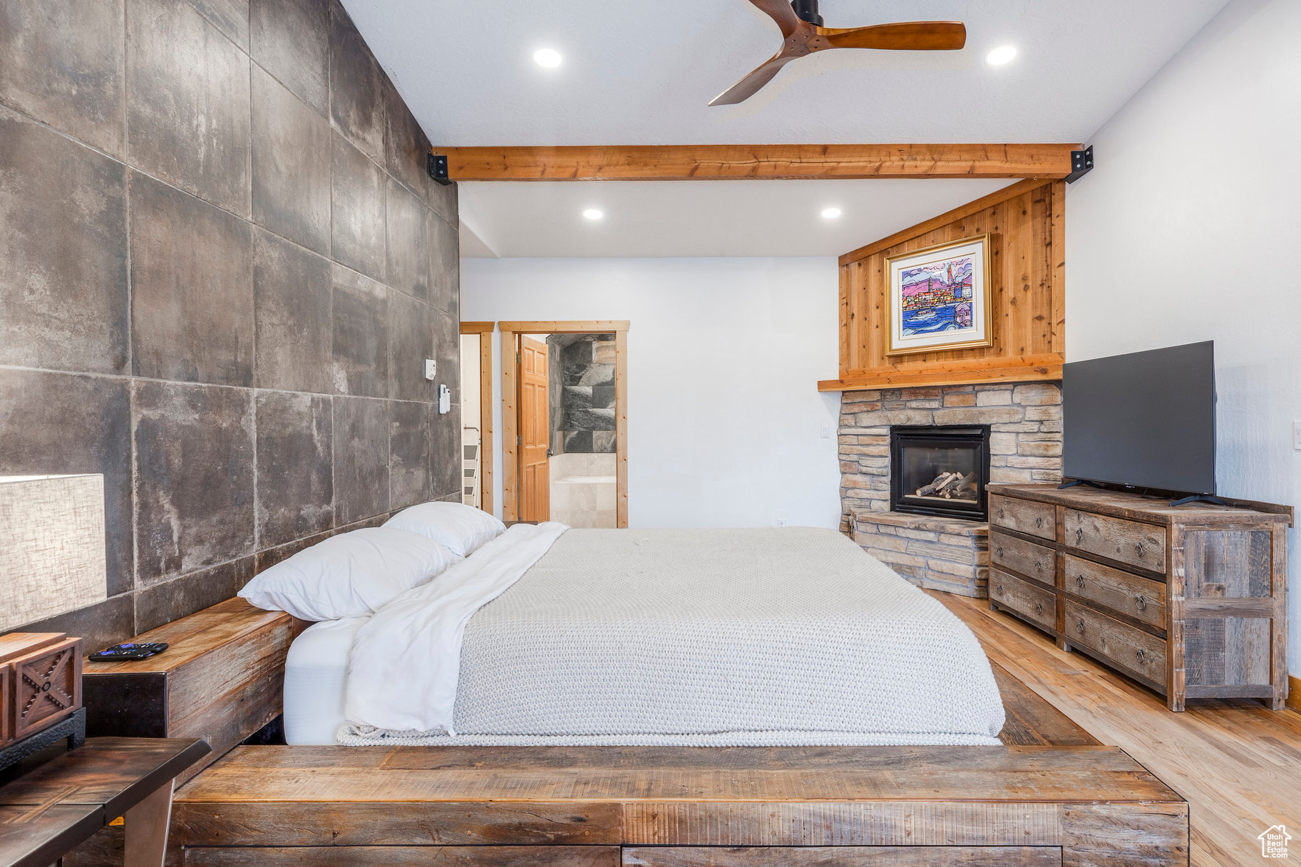 LAKE CREEK ESTATES - Residential