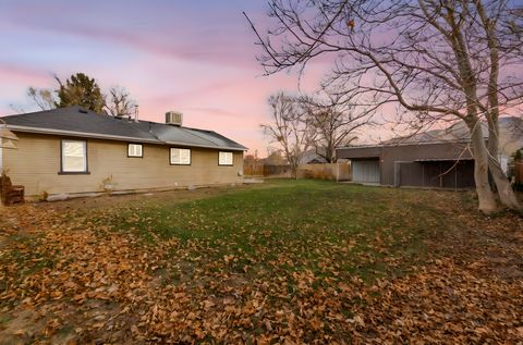 Tiny photo for 220 N 500 E, Salem, UT 84653 (MLS # 2128063)