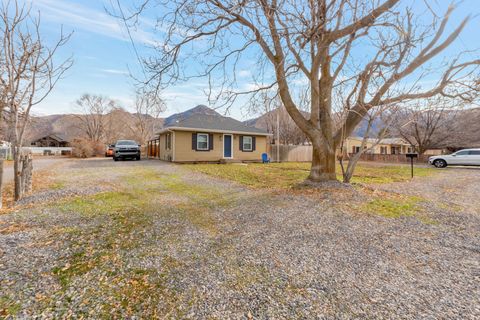 Tiny photo for 220 N 500 E, Salem, UT 84653 (MLS # 2128063)