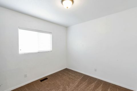 Tiny photo for 220 N 500 E, Salem, UT 84653 (MLS # 2128063)