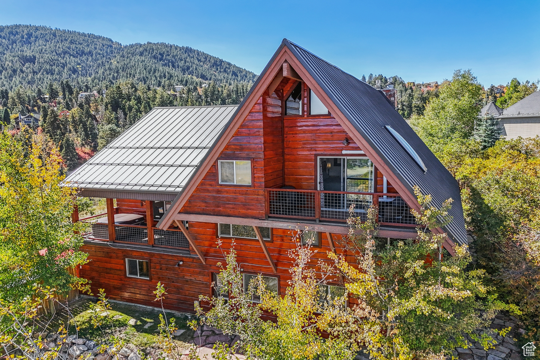 Park City, Utah 84098, United States, 4 Bedrooms Bedrooms, ,3 BathroomsBathrooms,Residential,Pending,41836