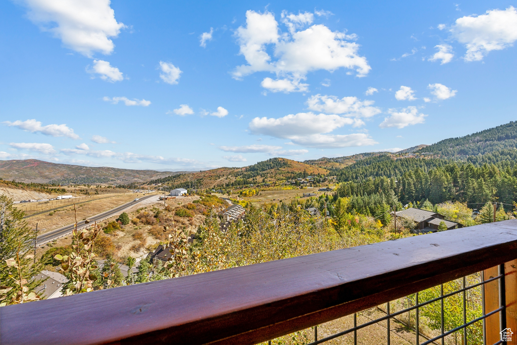 Park City, Utah 84098, United States, 4 Bedrooms Bedrooms, ,3 BathroomsBathrooms,Residential,Pending,41836