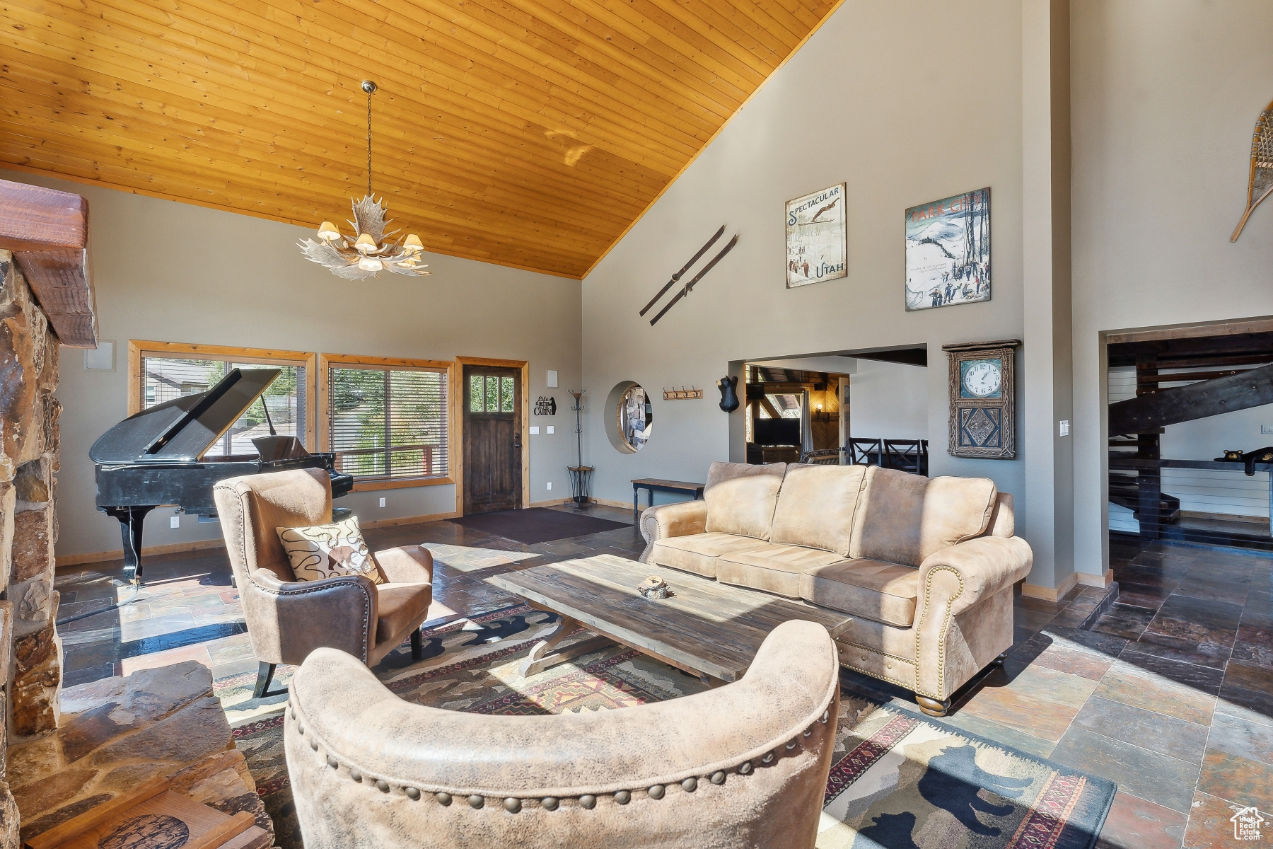 Park City, Utah 84098, United States, 4 Bedrooms Bedrooms, ,3 BathroomsBathrooms,Residential,Pending,41836