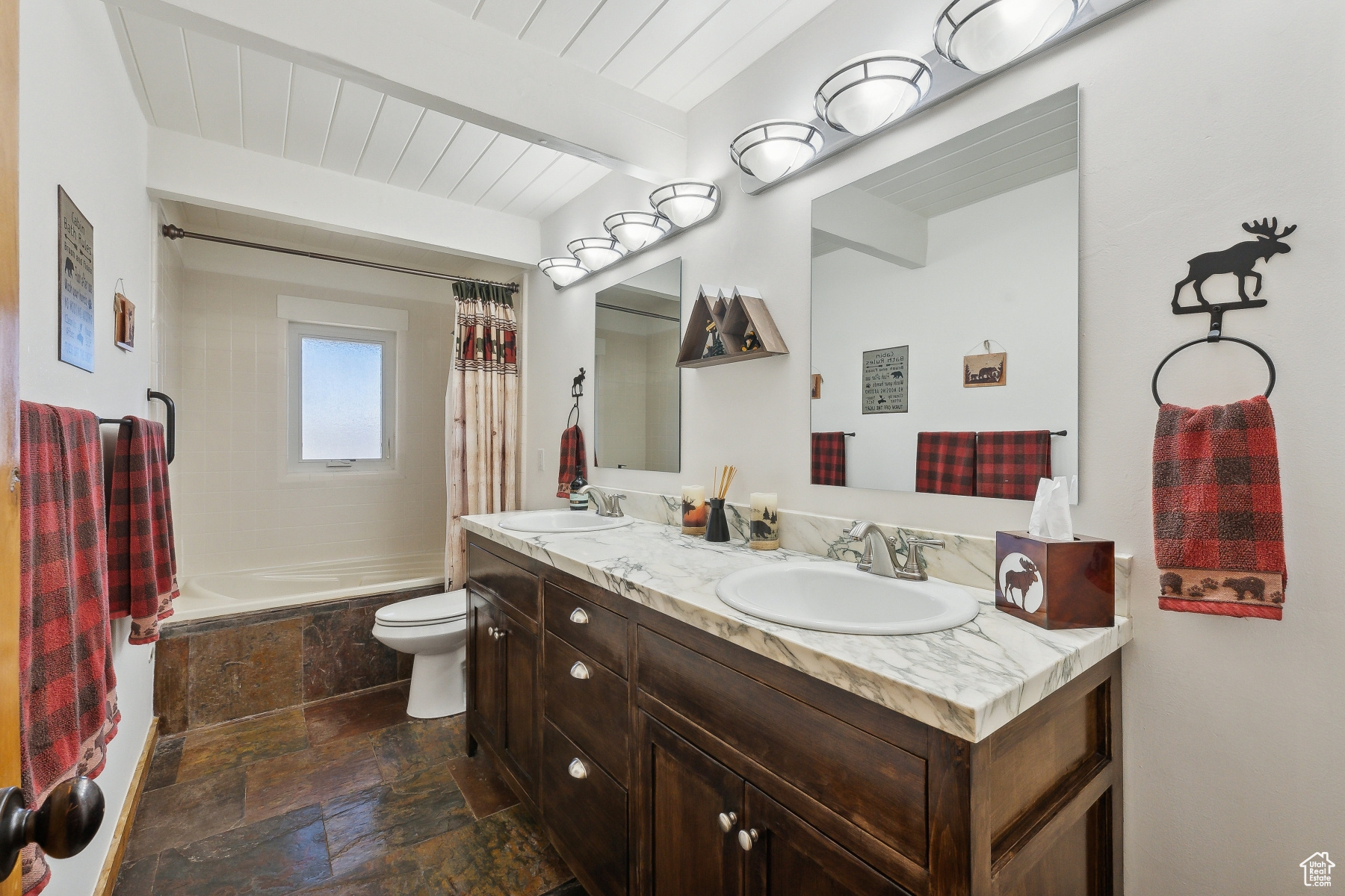 Park City, Utah 84098, United States, 4 Bedrooms Bedrooms, ,3 BathroomsBathrooms,Residential,Pending,41836