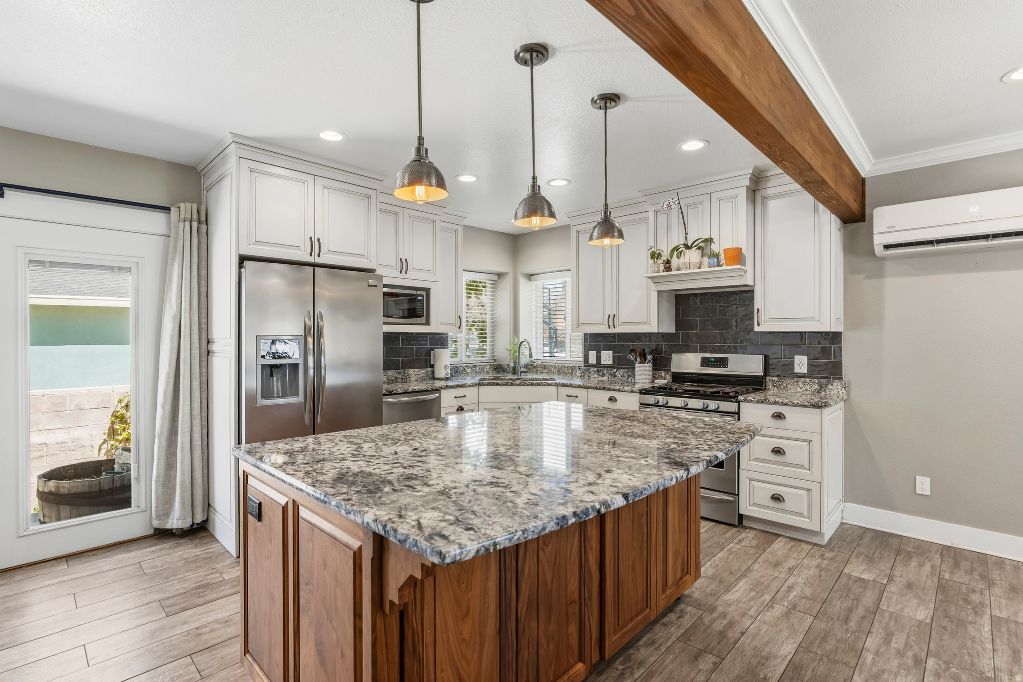 DELTA TOWNSITE - Residential