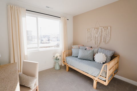 Tiny photo for 333 E VOLUNTEER DR #10-204, Spanish Fork, UT 84660 (MLS # 2175050)