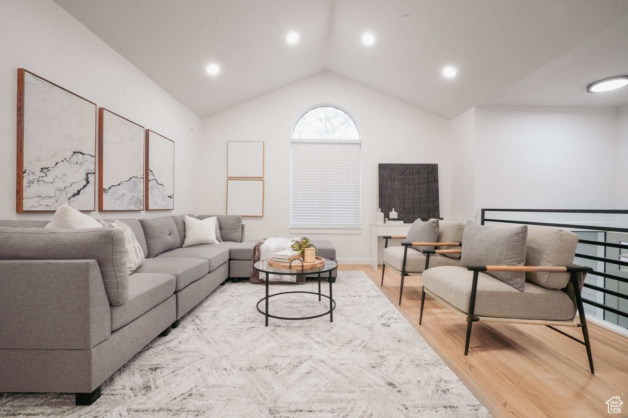 OQUIRRH SHADOWS - Residential