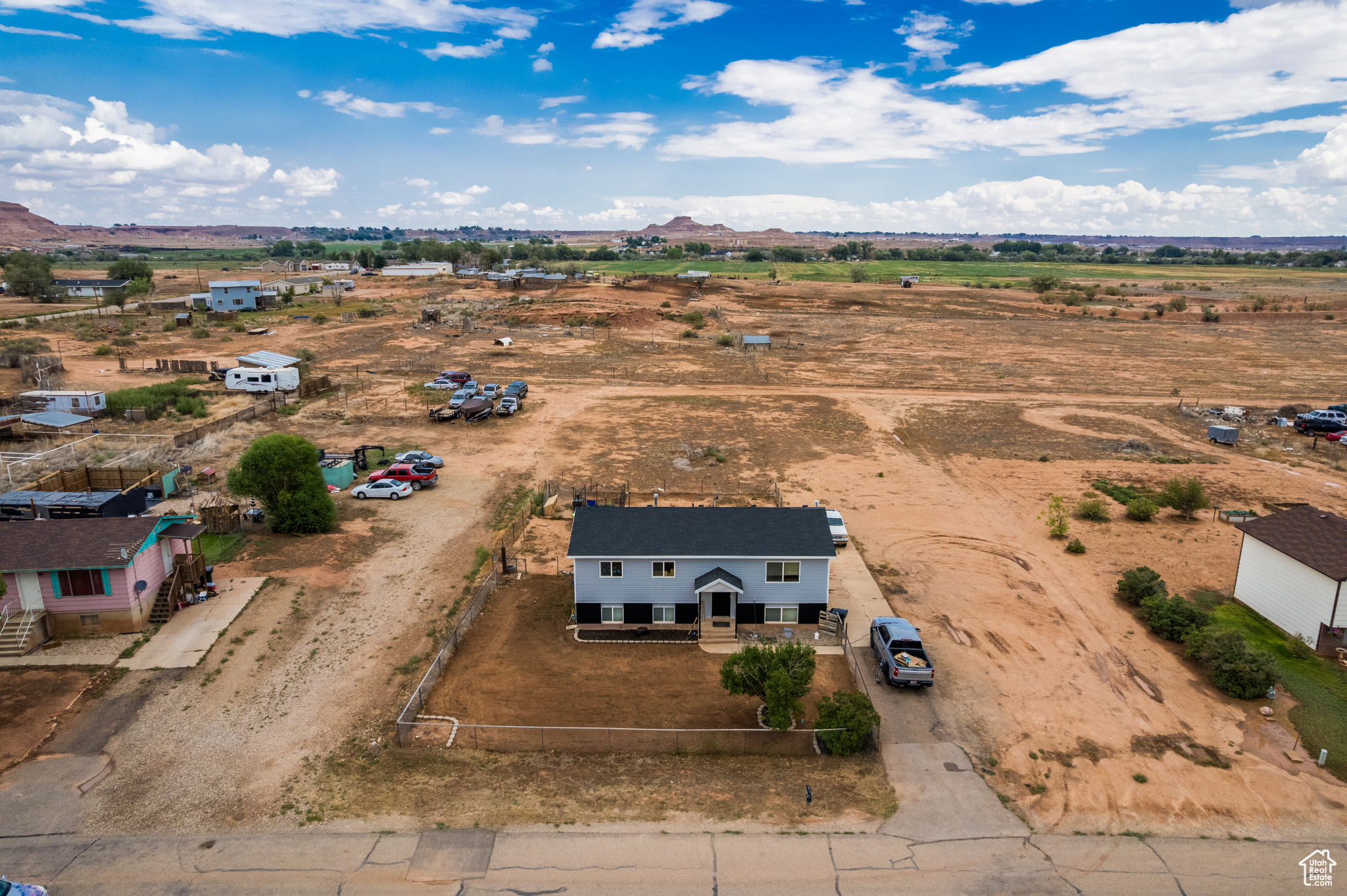 COUNTRY ACRES - Residential