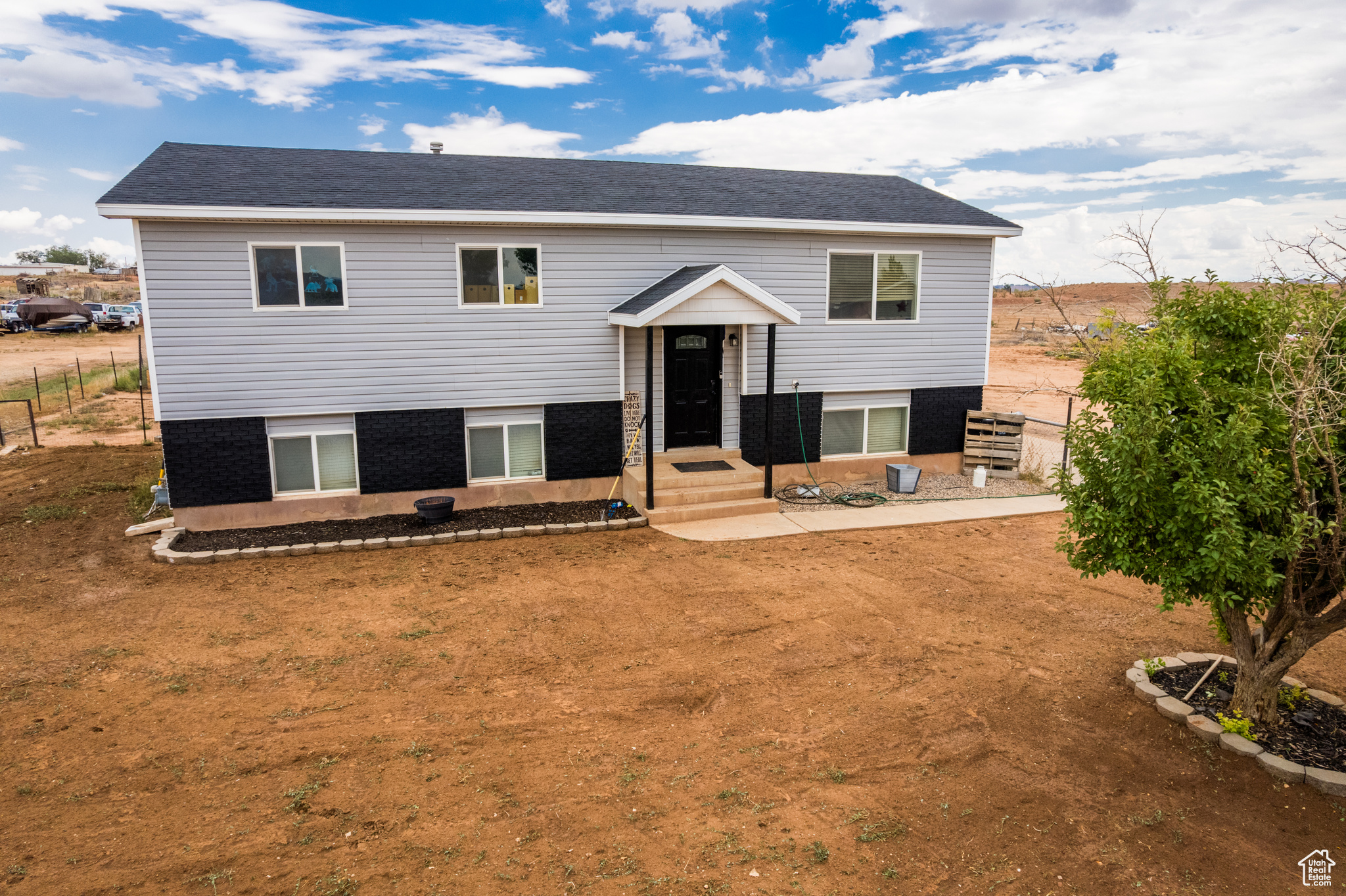 You don't want to miss this sweet family home. Close to town while settled into a nice secluded neighborhood. There is great inning space and plenty of rooms too. The yard is a clean canvas to build upon to suit your needs. Call your favorite agent and tour this home today! All info is a courtesy and the buyer should to verify.