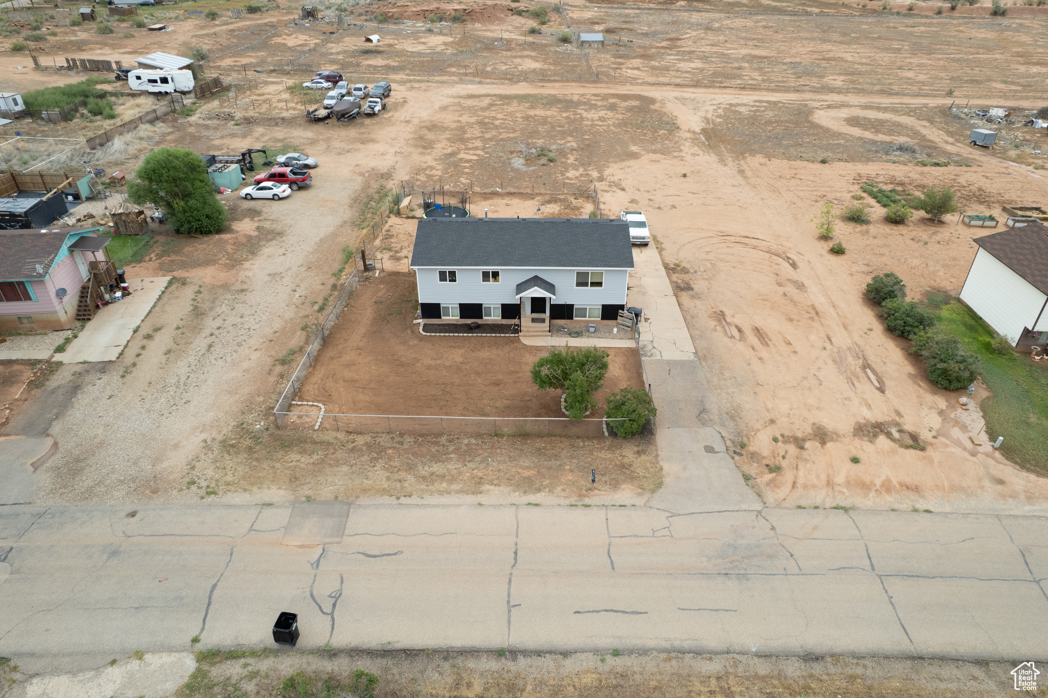 COUNTRY ACRES - Residential