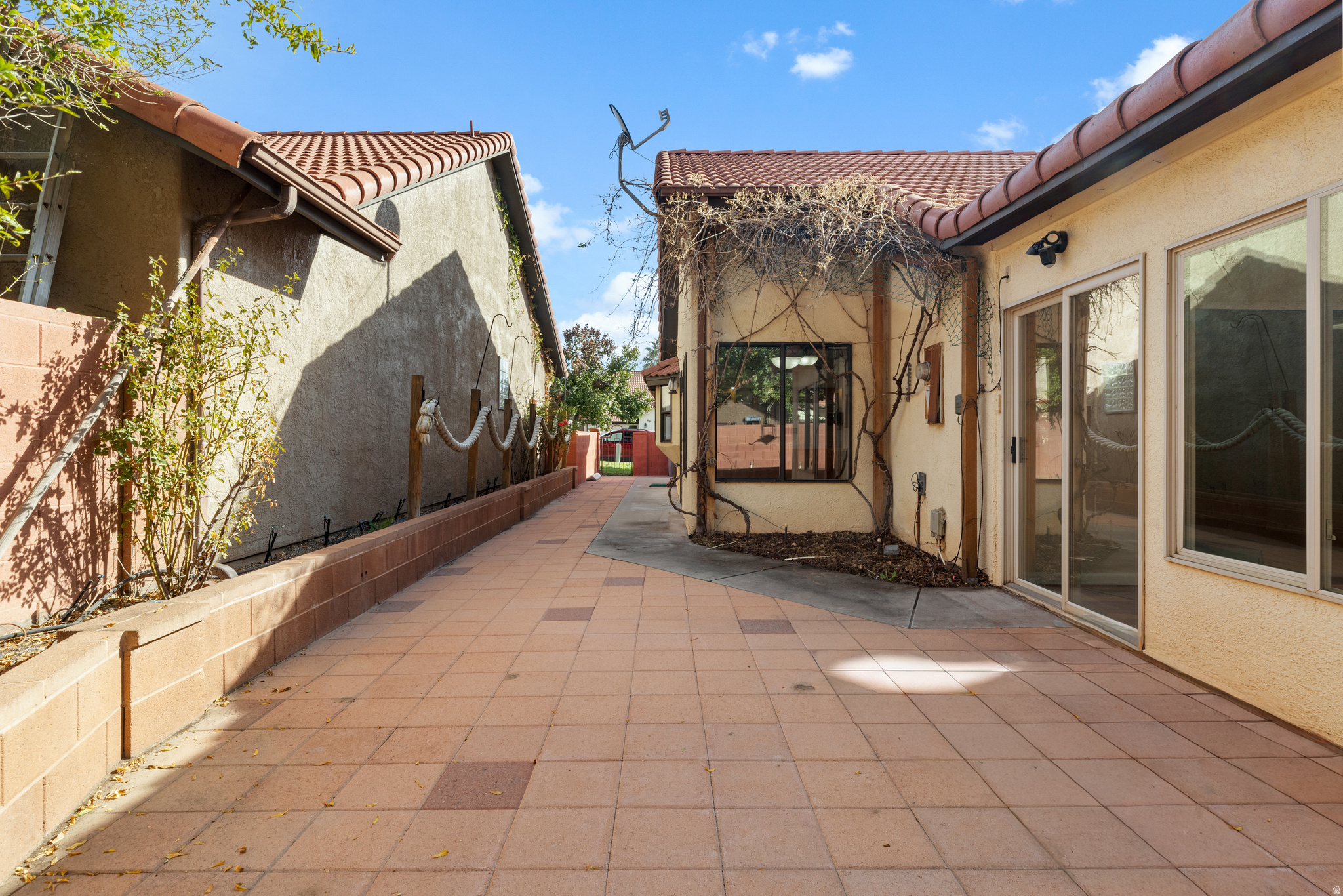 MESAS AMD - Residential