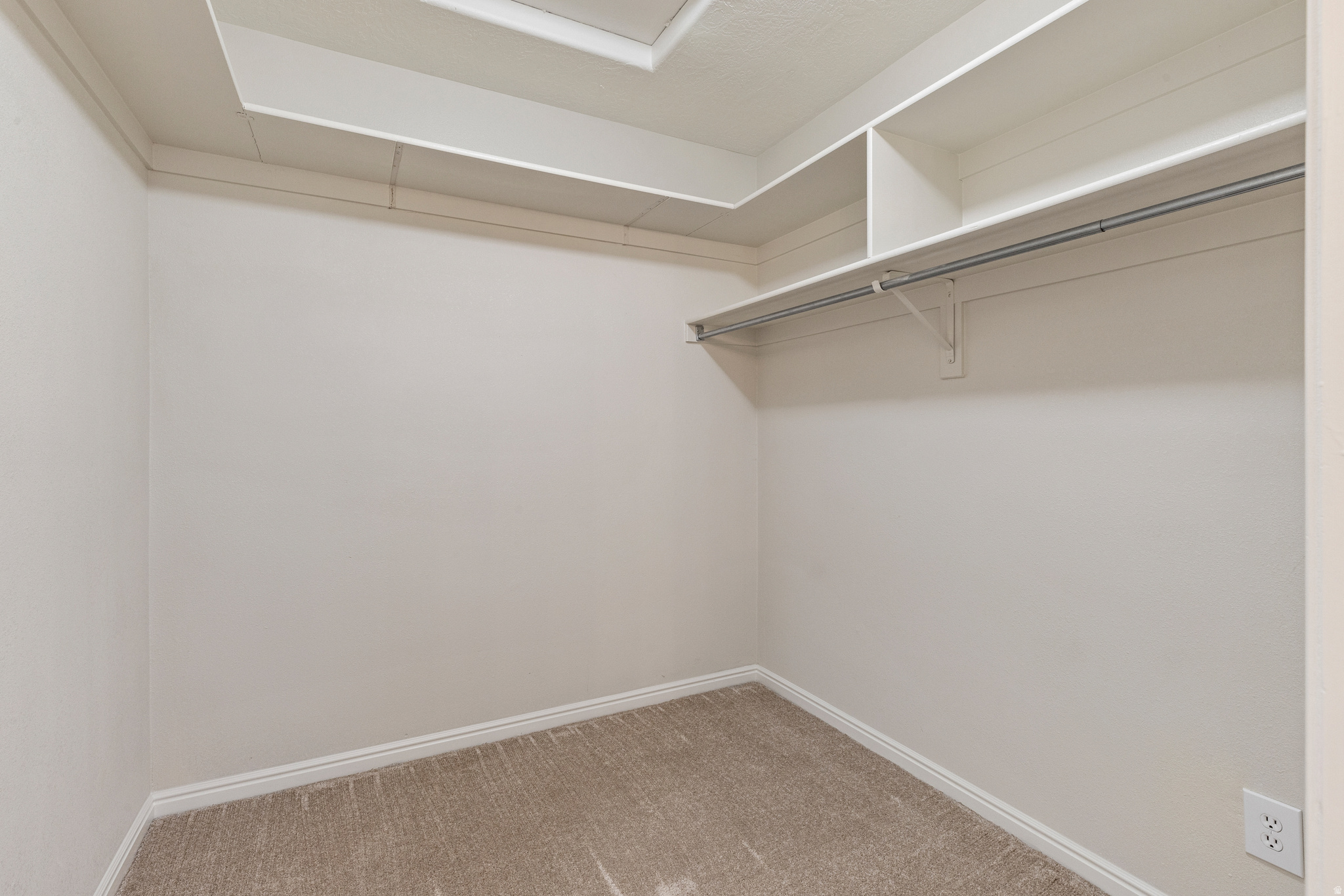 MESAS AMD - Residential