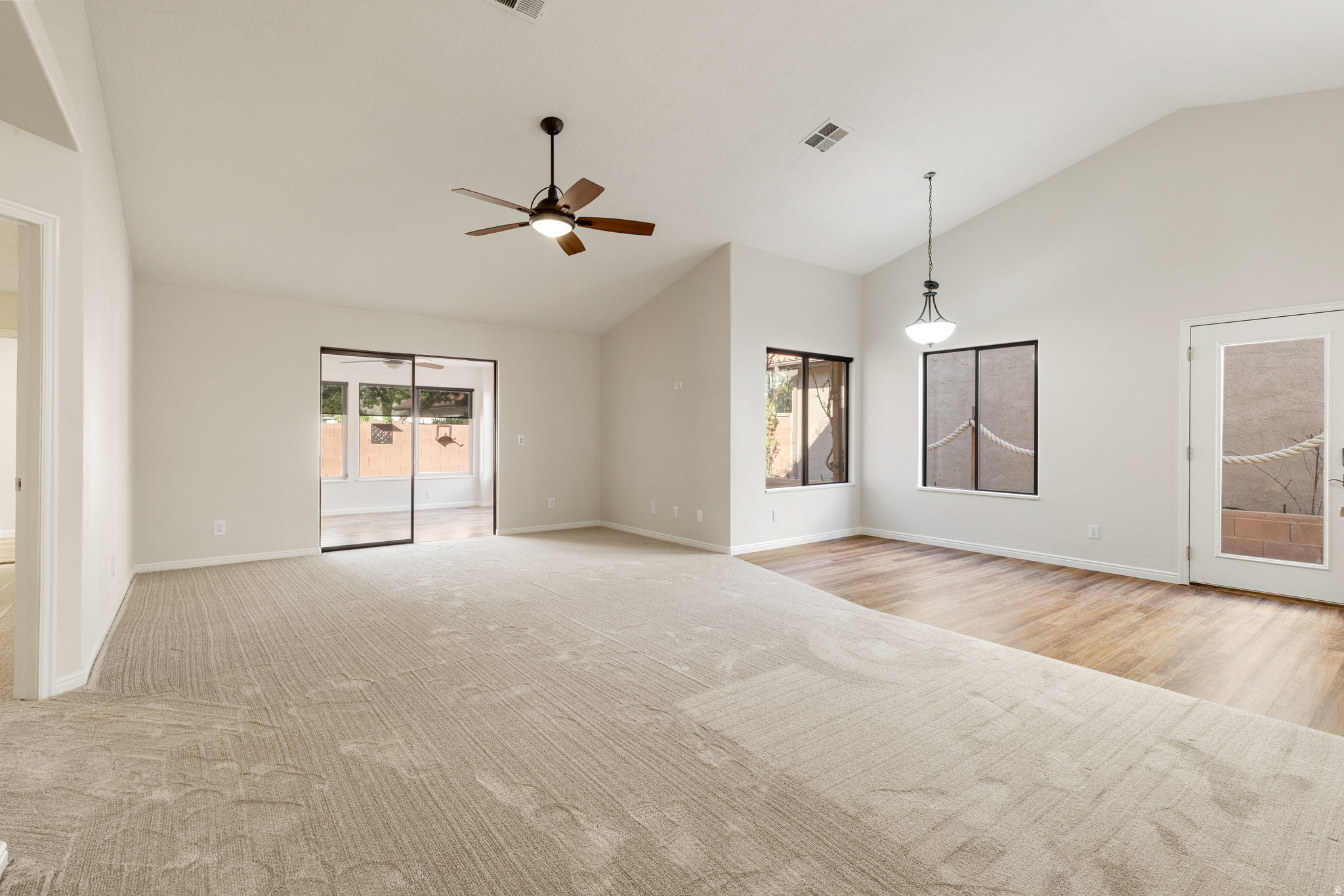 MESAS AMD - Residential