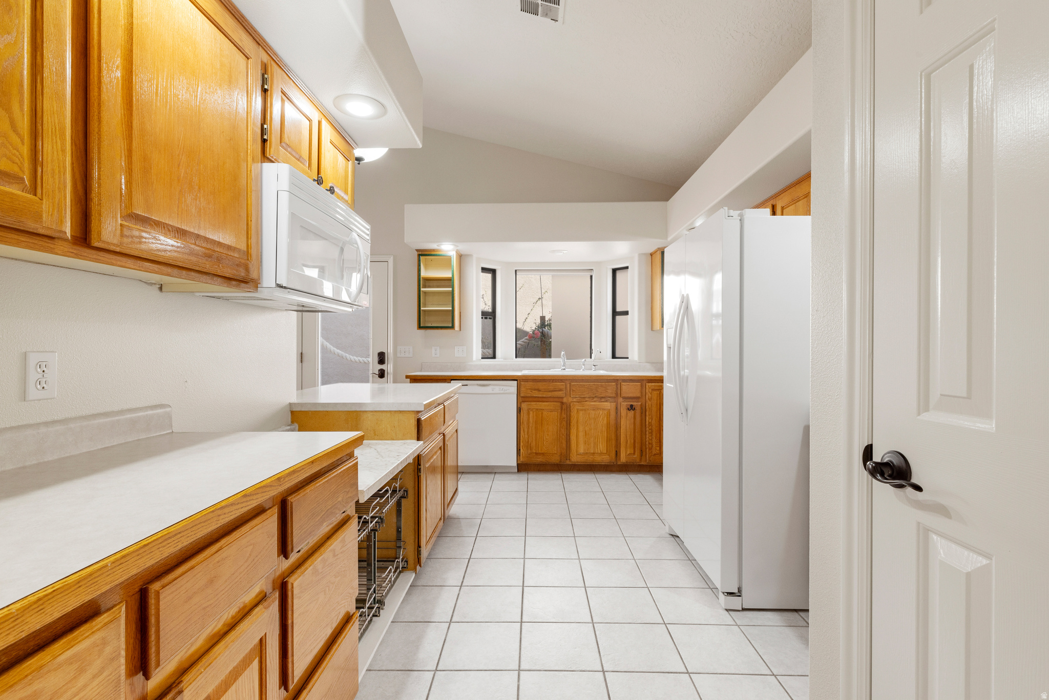 MESAS AMD - Residential