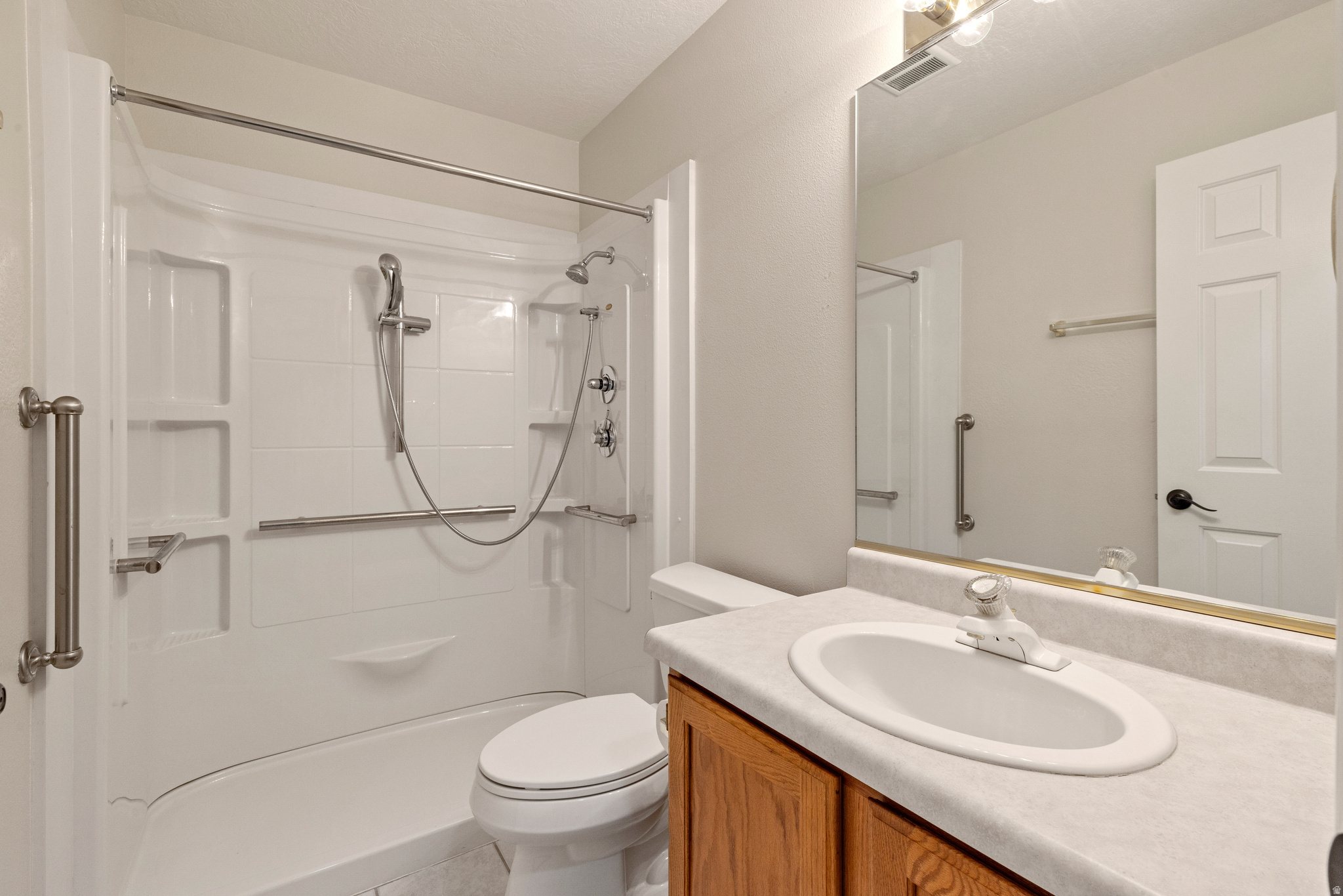 MESAS AMD - Residential