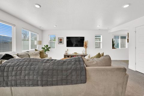 Tiny photo for 6526 S ASPEN LN, South Weber, UT 84405 (MLS # 2150260)