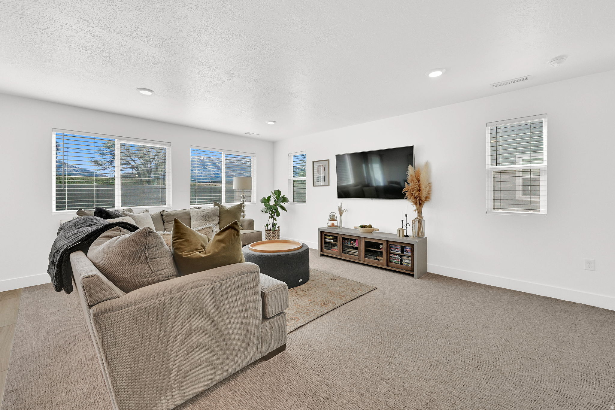 FREEDOM LANDING - Residential