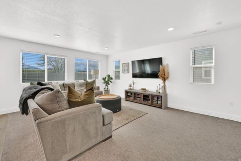 Tiny photo for 6526 S ASPEN LN, South Weber, UT 84405 (MLS # 2150260)