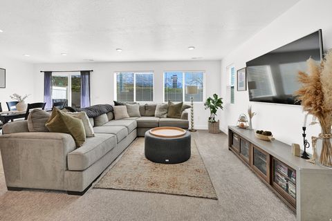 Tiny photo for 6526 S ASPEN LN, South Weber, UT 84405 (MLS # 2150260)