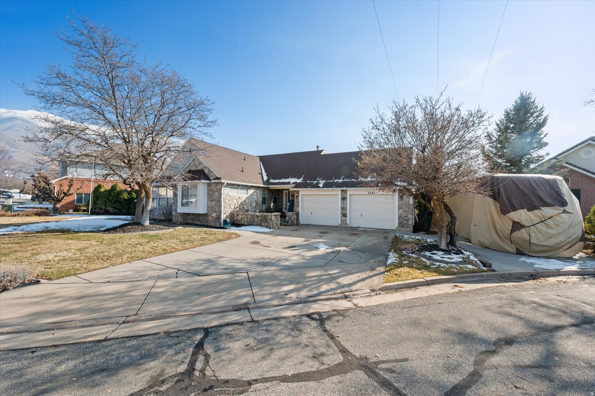 ROLLING OAKS - Residential