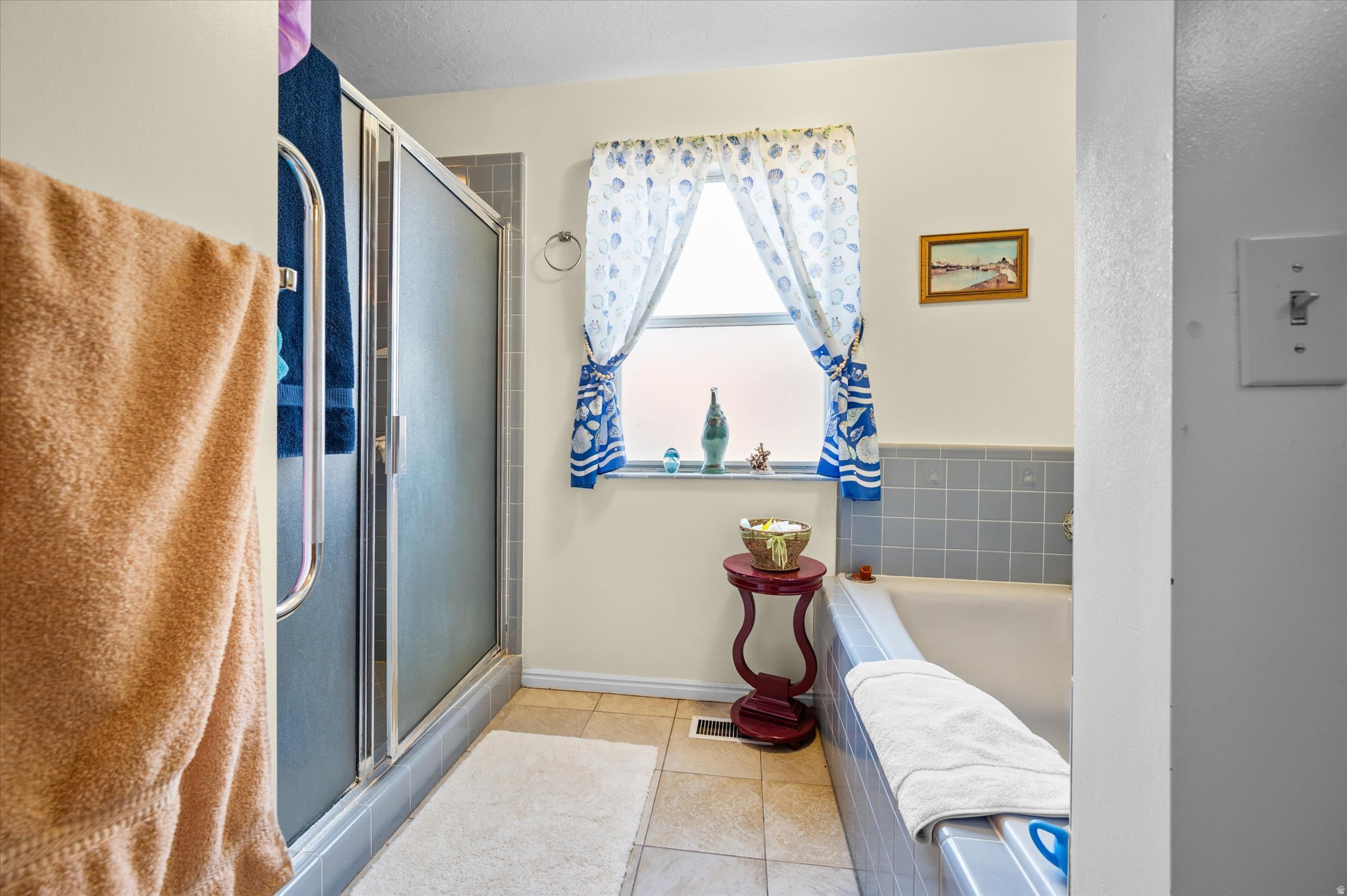 ROLLING OAKS - Residential