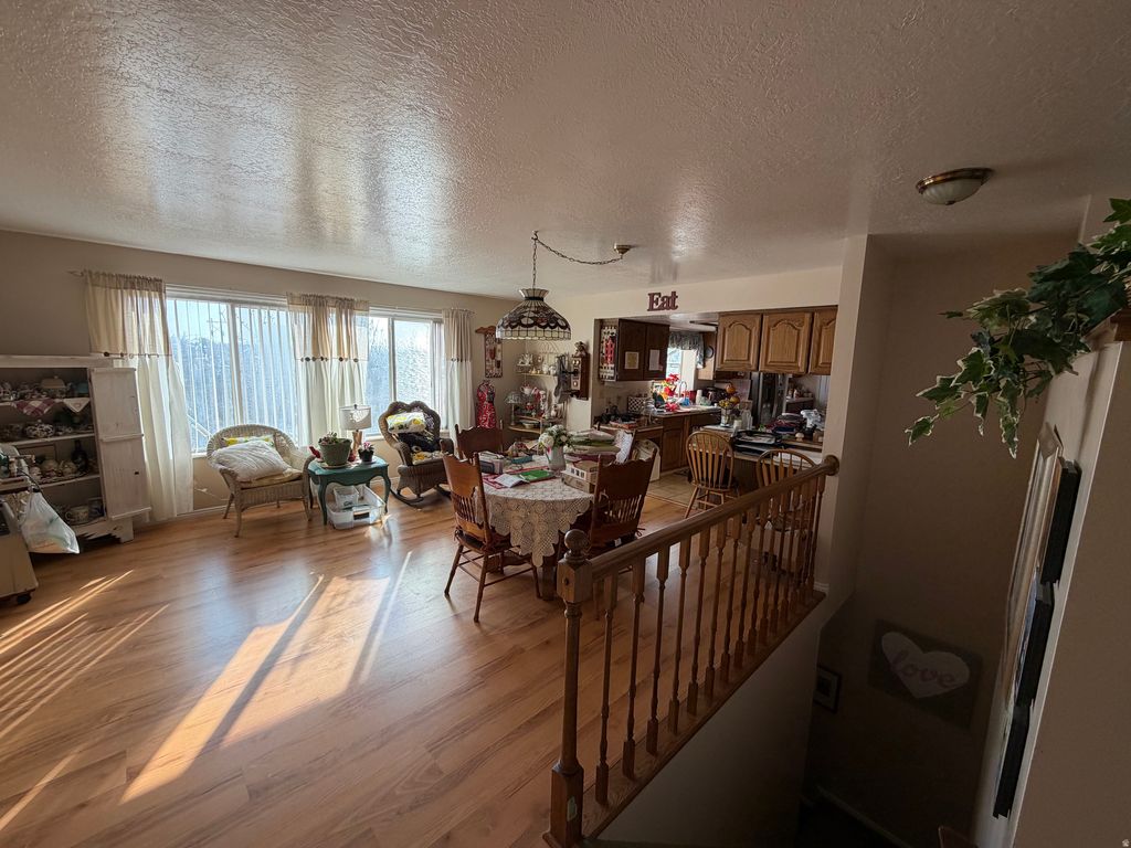 Photo of 2222 E ROLLING OAKS LN N, Layton, UT 84040 (MLS # 2130182)