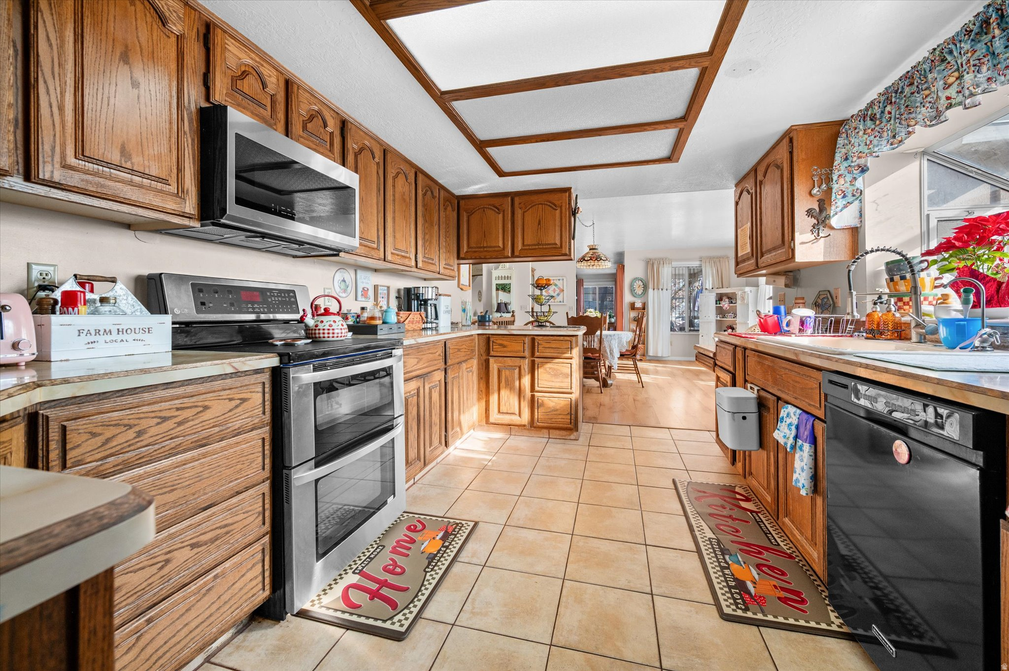 ROLLING OAKS - Residential