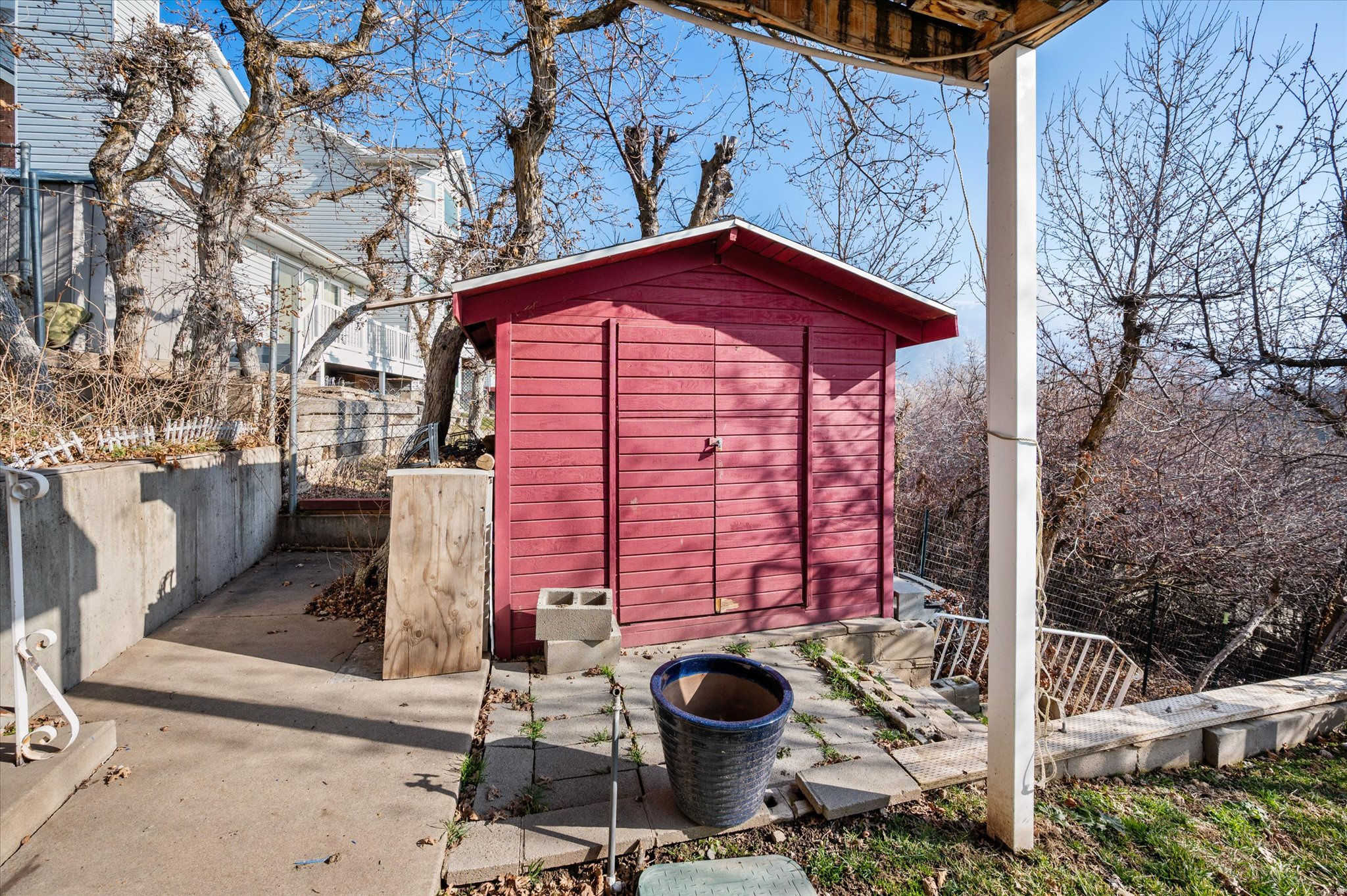 ROLLING OAKS - Residential