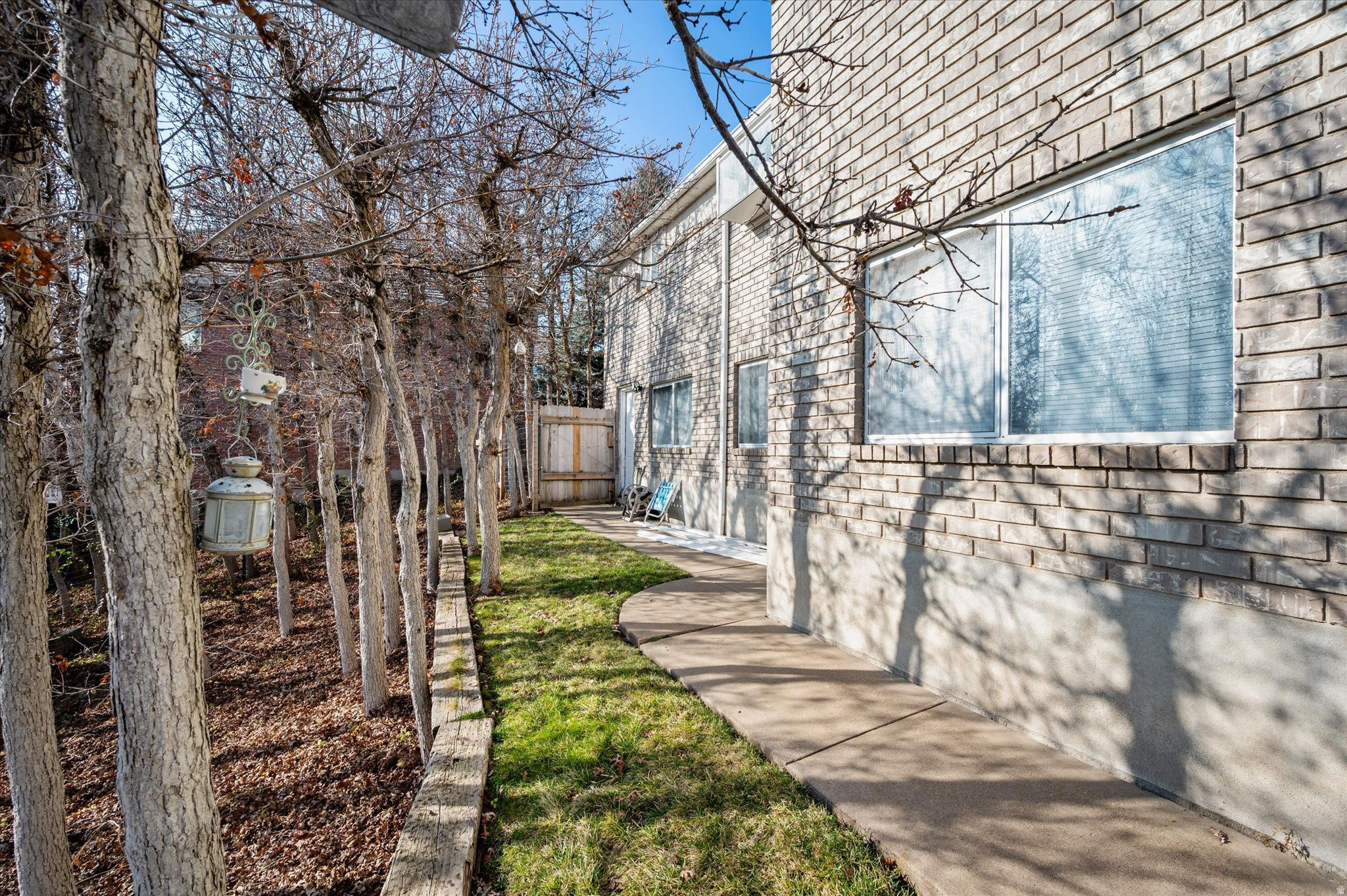 ROLLING OAKS - Residential