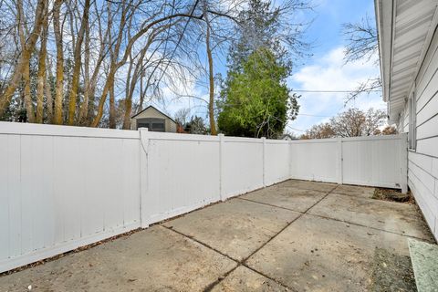 Tiny photo for 3913 JACKSON AVE, South Ogden, UT 84403 (MLS # 2139662)