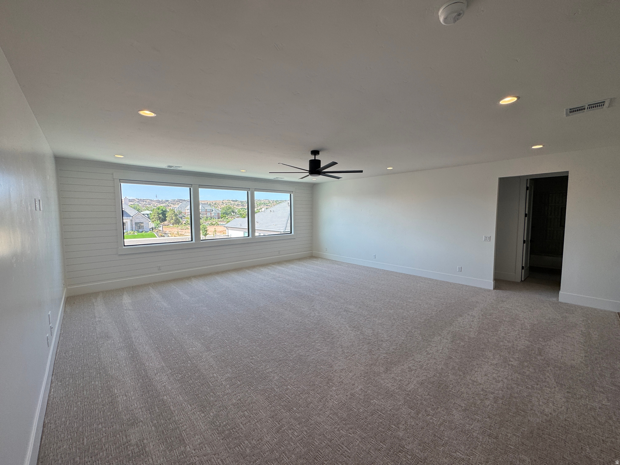 MOORLAND PARK - Residential
