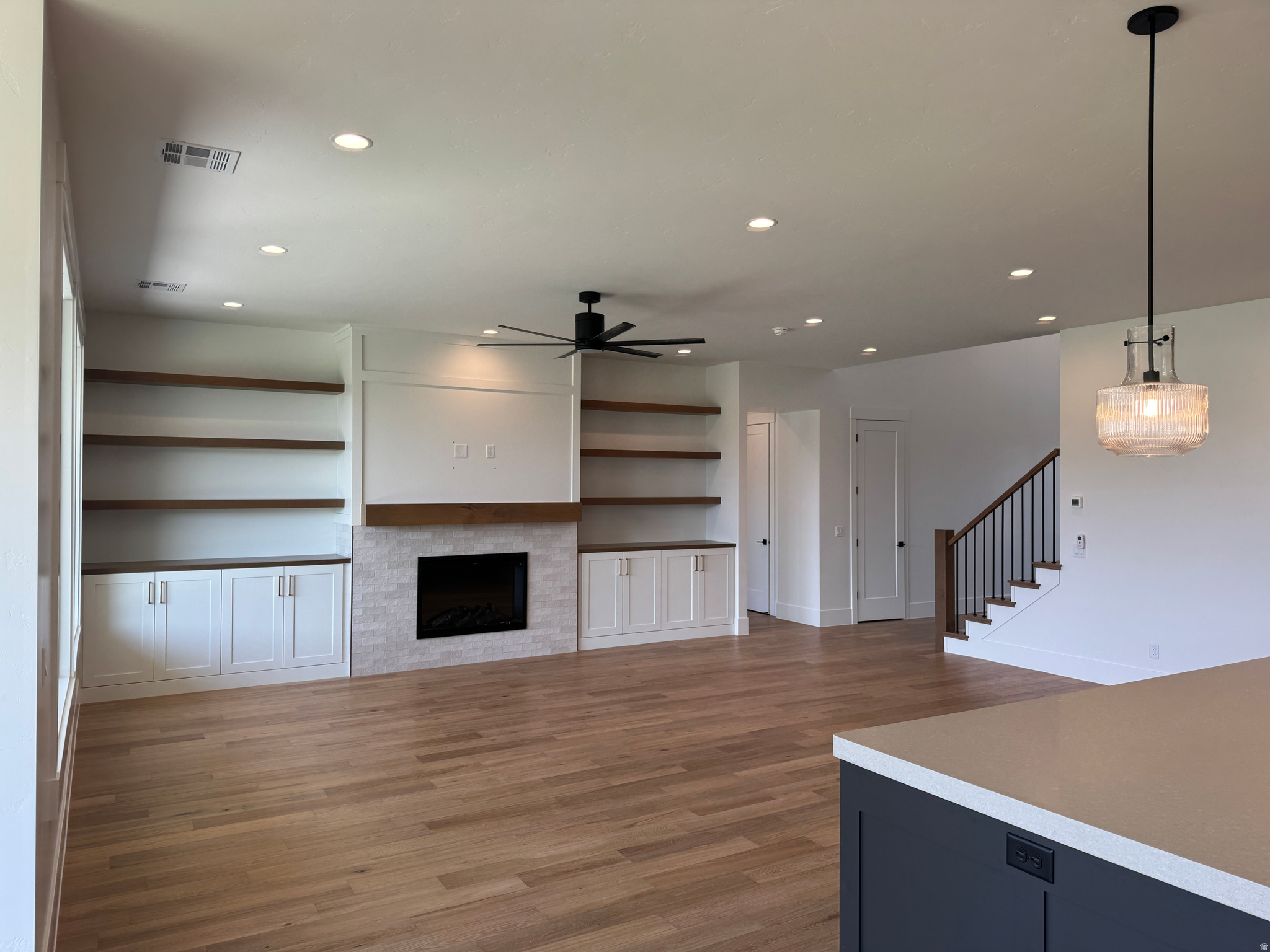 MOORLAND PARK - Residential