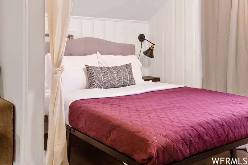 BROADWAY ADD - Residential Income