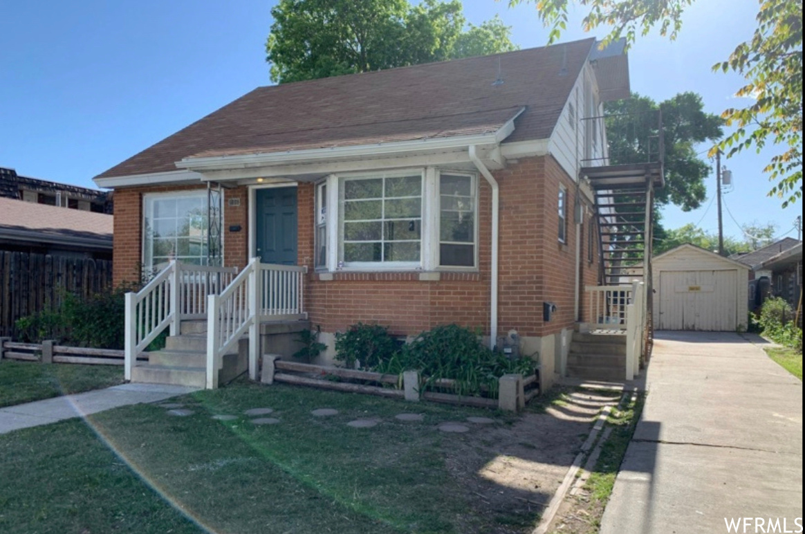 BROADWAY ADD - Residential Income