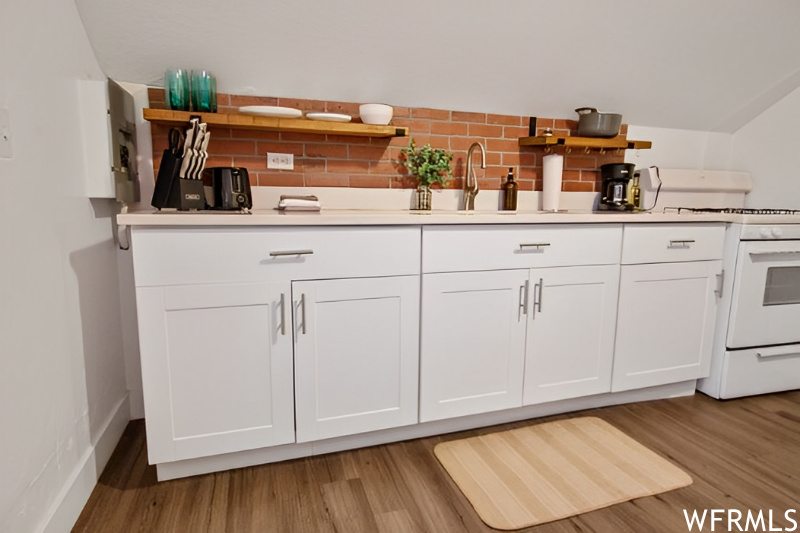 BROADWAY ADD - Residential Income