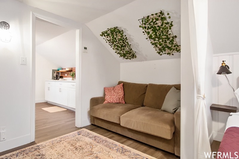 BROADWAY ADD - Residential Income