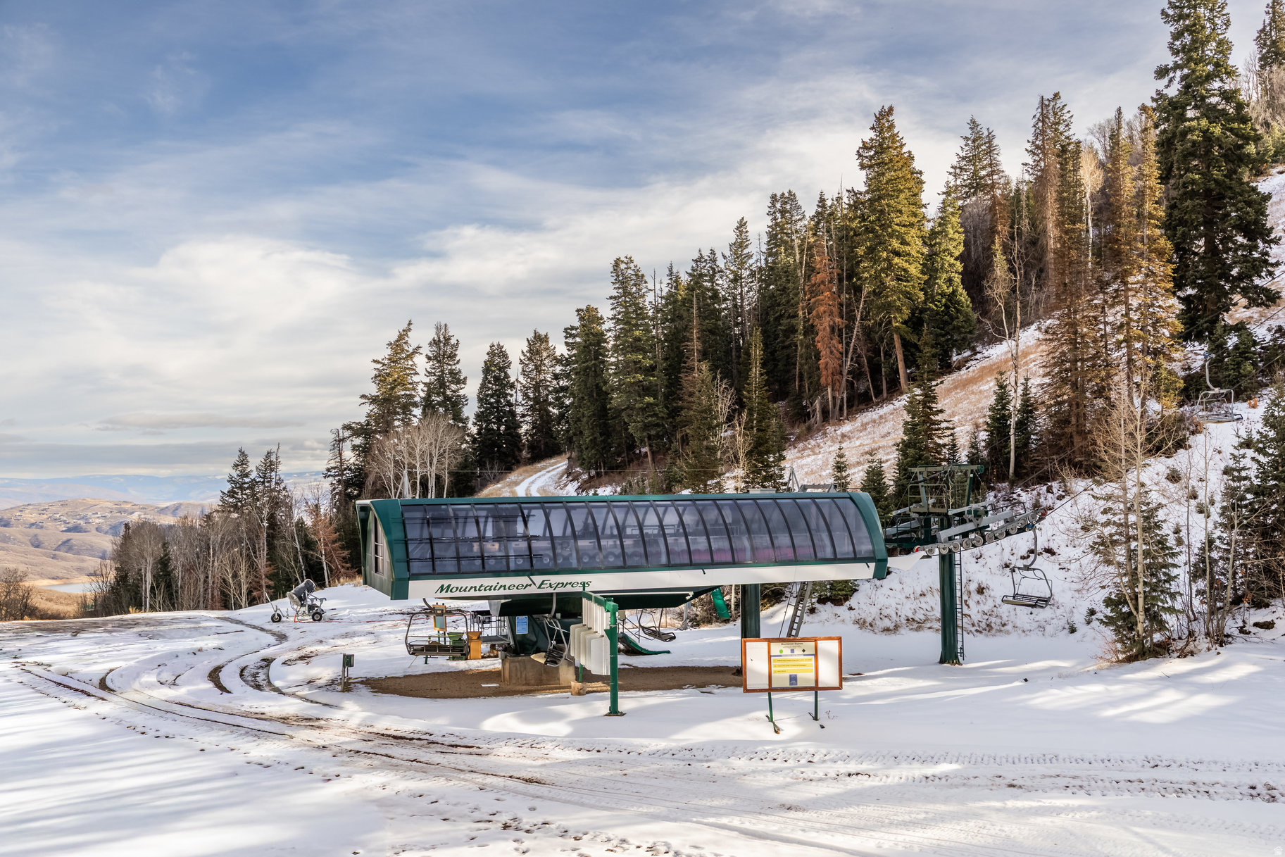 FOUNDERS PLACE - Residential